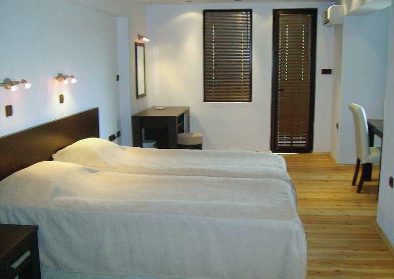 The Hill Hotel เวลีคอเทอร์โนโว ภายนอก รูปภาพ